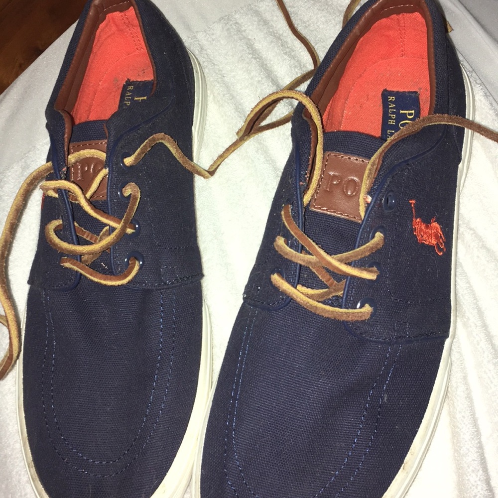 Authentic polo shoes. See pictures for size
